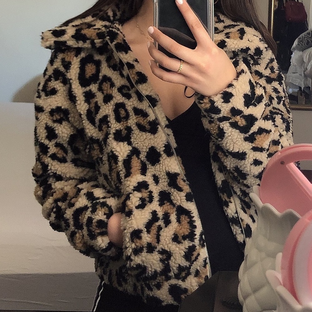 🐆 leopard soft teddy jacket 🐆 - Picture 2 of 3
